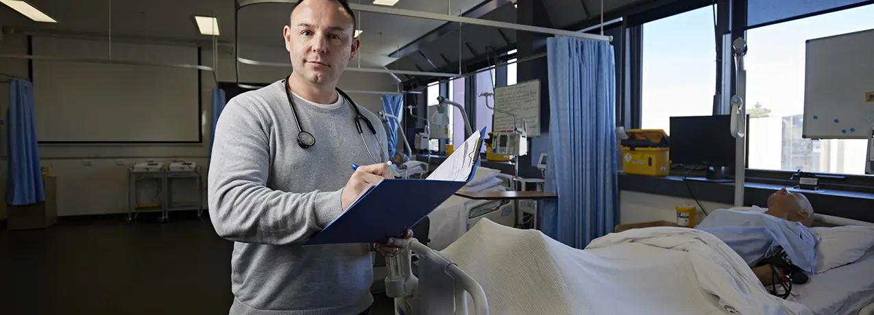 Mathew Varley studied the Diploma of Nursing at South West TAFE.