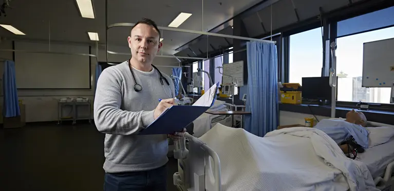 Mathew Varley studied the Diploma of Nursing at South West TAFE.